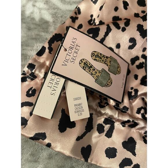 Nwt & bag Victorias secret VS rhinestone leopard slippers shoes - Picture 3 of 11